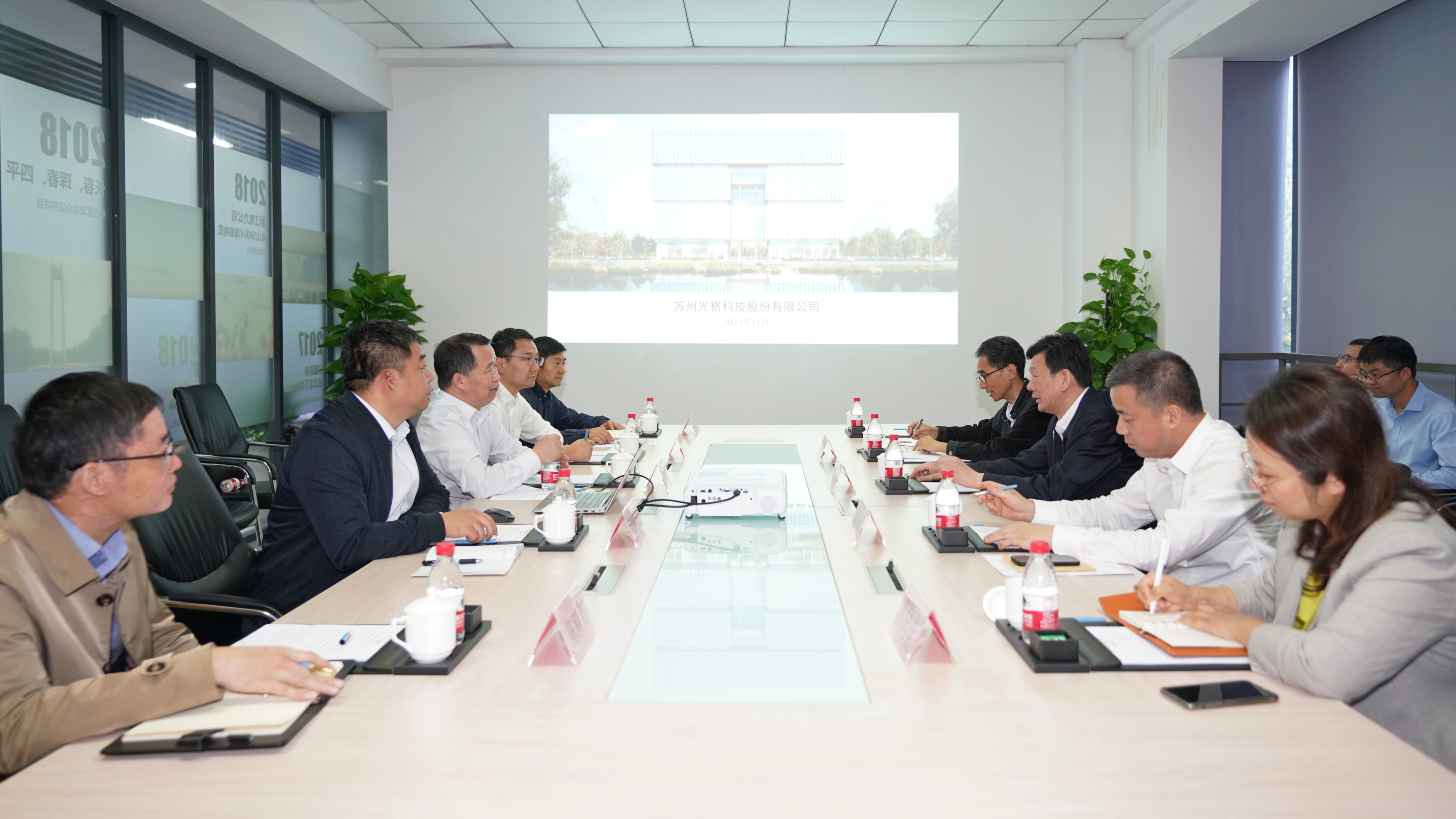 蘇州市委常委、園區黨工委書(shū)記沈覓一行走訪(fǎng)調研光格科技